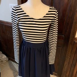 Double zero stripe dress